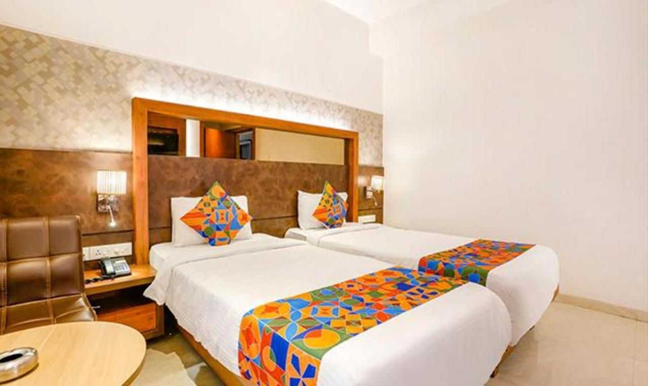 Srikrishna Paradise Hotel Thane Navi Mumbai Eksteriør bilde