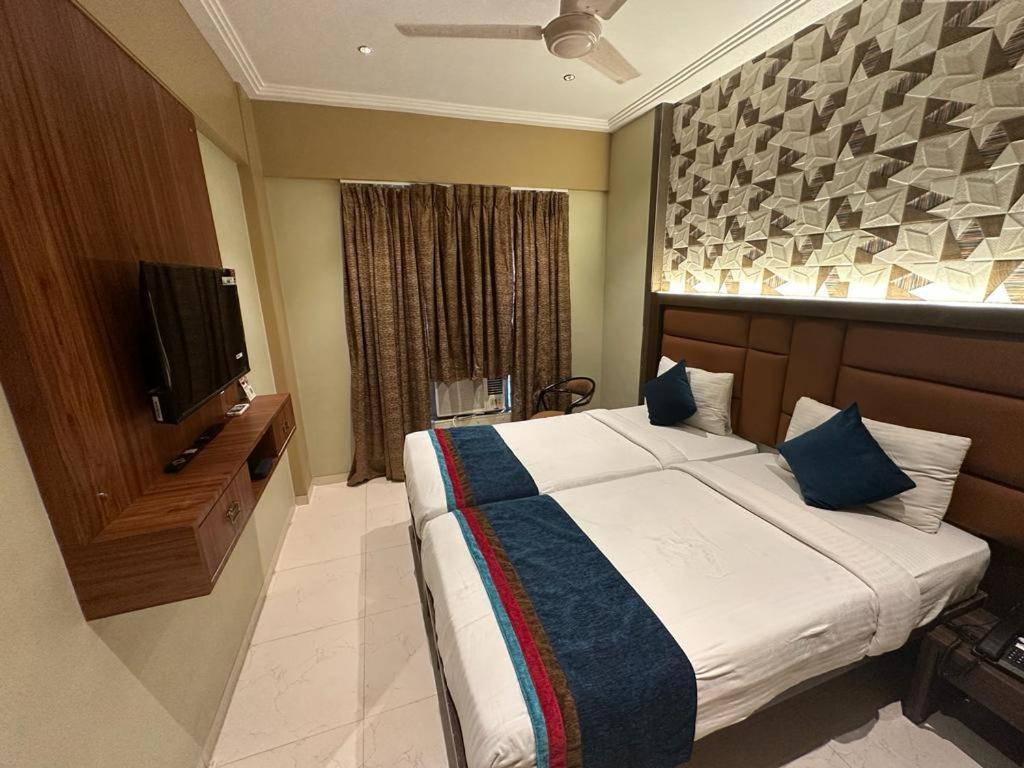Srikrishna Paradise Hotel Thane Navi Mumbai Eksteriør bilde